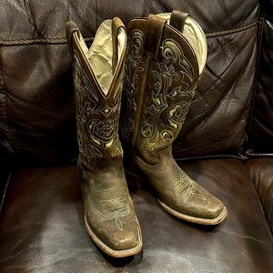 Rose embroidered cowboy boots